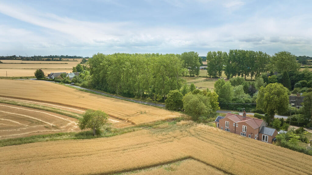 Flint Cottage 160...