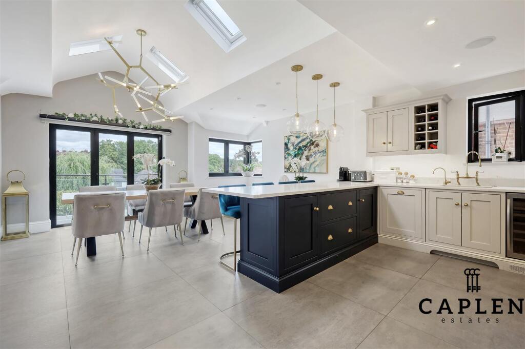 img_8476_1 copy 2.jpg