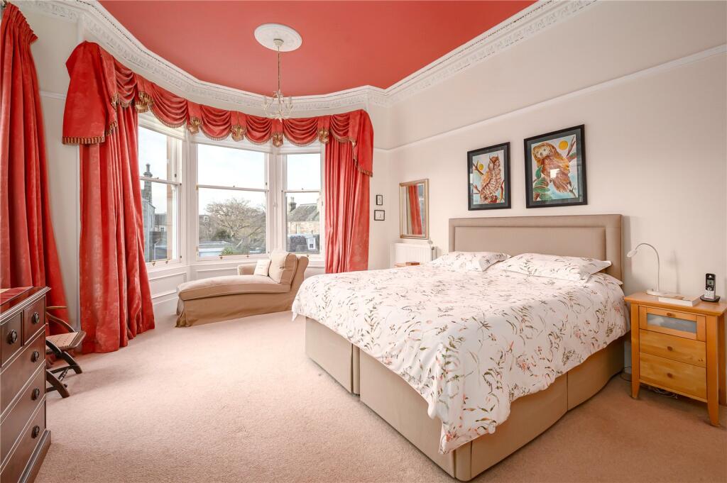Midmar Gardens 16