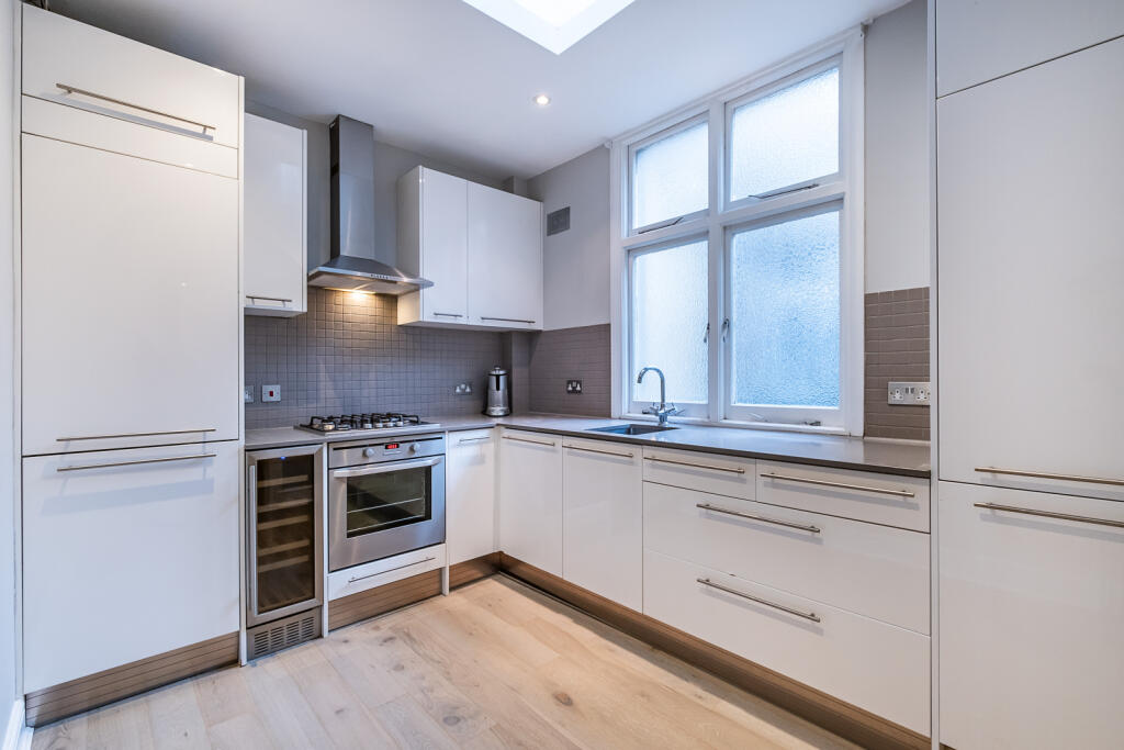 property in Bank House, 
Kensington Road, W8