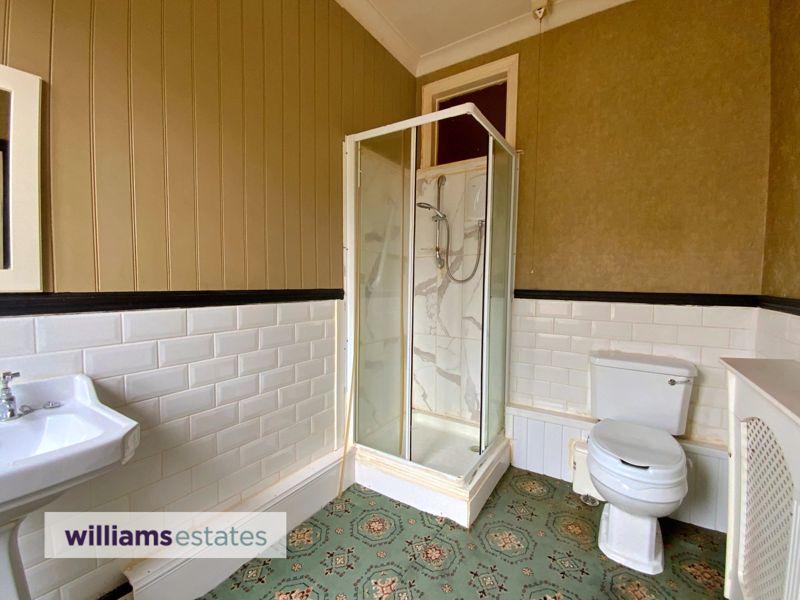 Shower room 