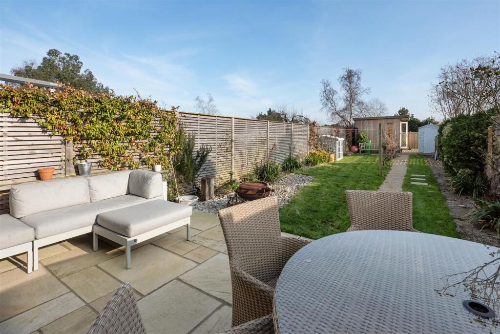 Island Wall, Whitstable