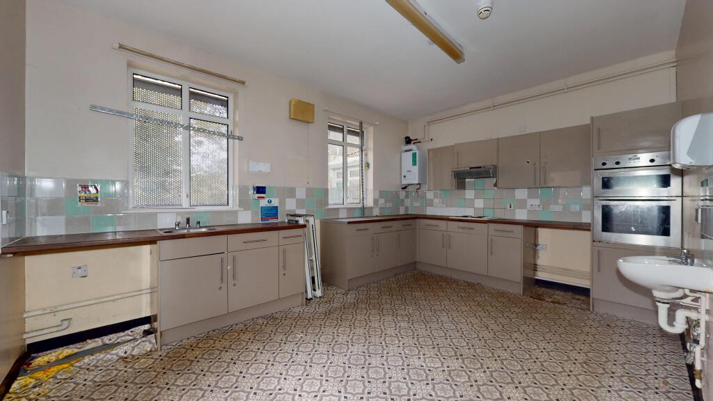 4 &amp; 6 Rosswood Gardens, Wallington SM6 8QZ