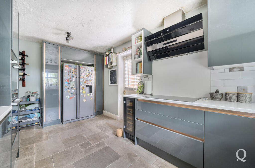 dbcc2828-b130-47f...