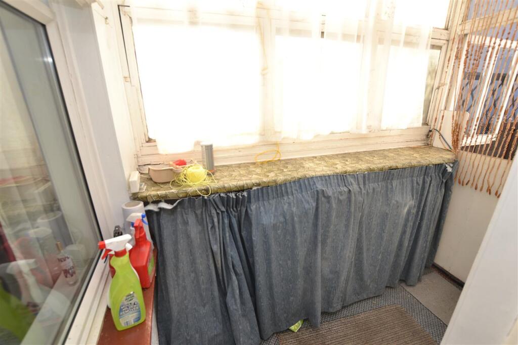 LEAN-TO