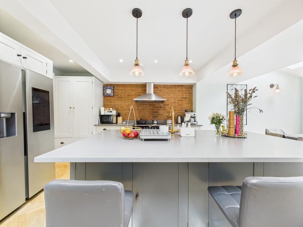 CAM03519G0-PR0342...