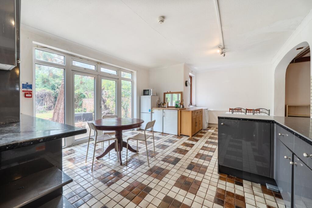 1334241-9-68949fb...