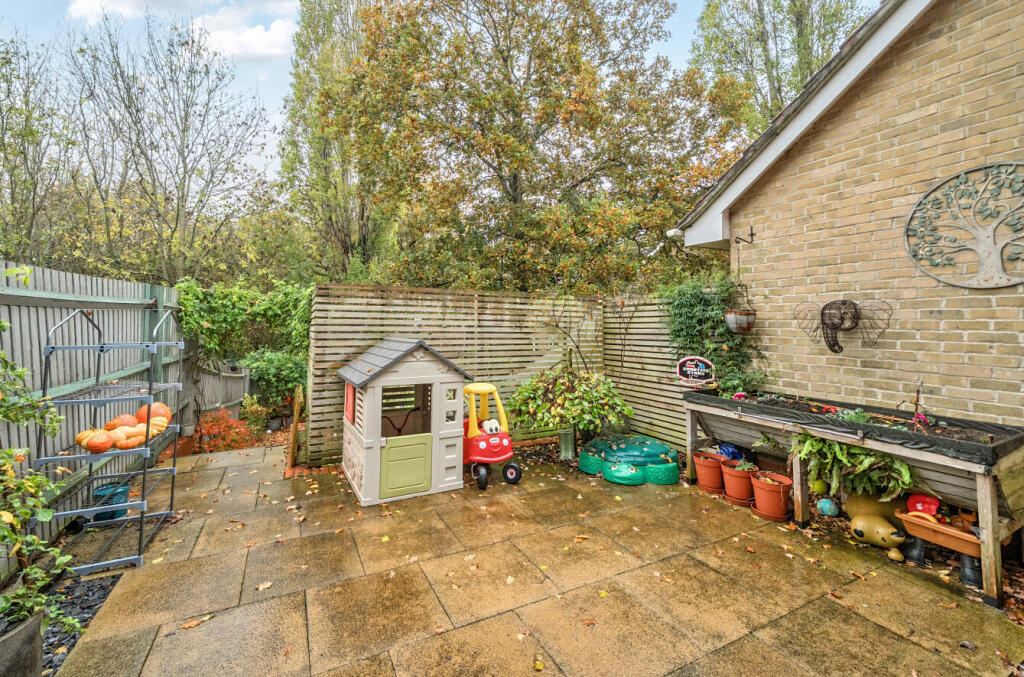 1382397-9-69171c3...