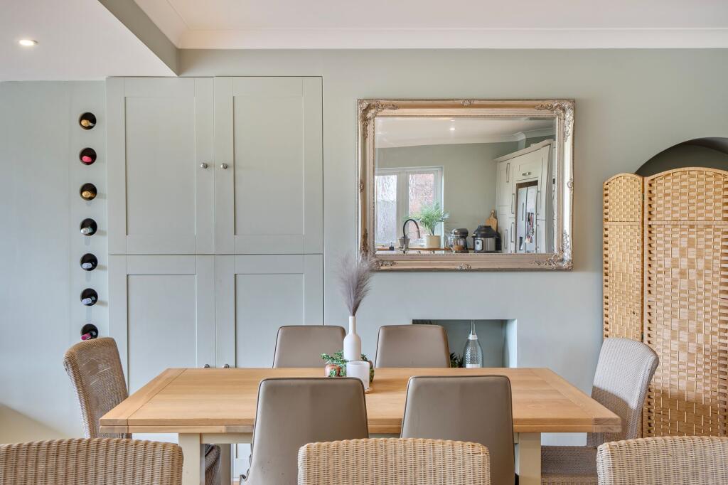 Stoneleigh Park Road, Epsom - KT19 0RG