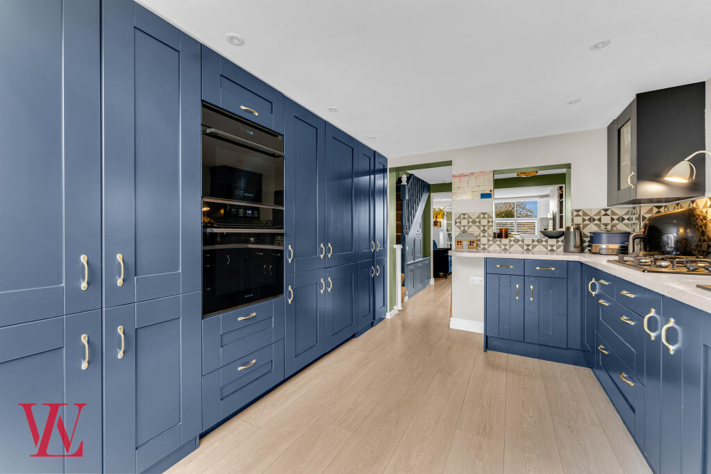 Kitchen / Breakfast Room