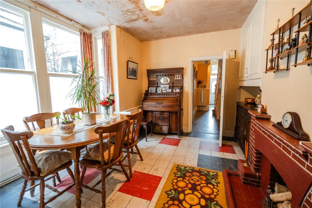 Dining Room (2)