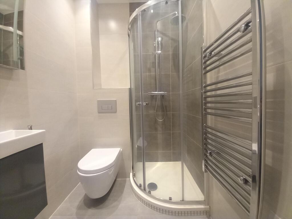 En-suite Bathroom