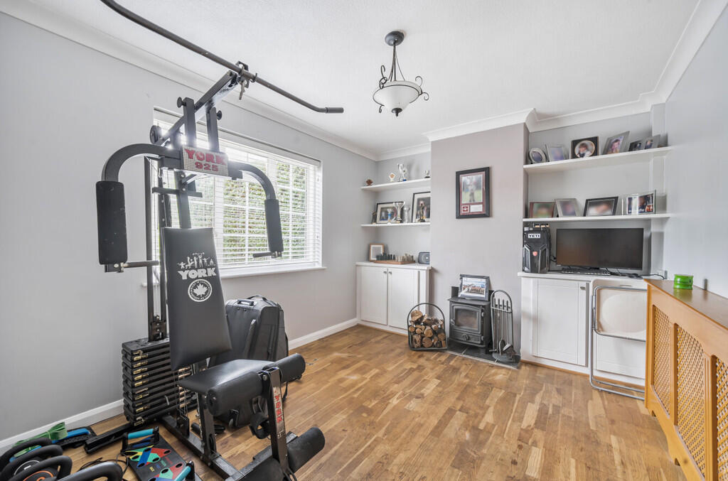 1329490-12-688ba3...