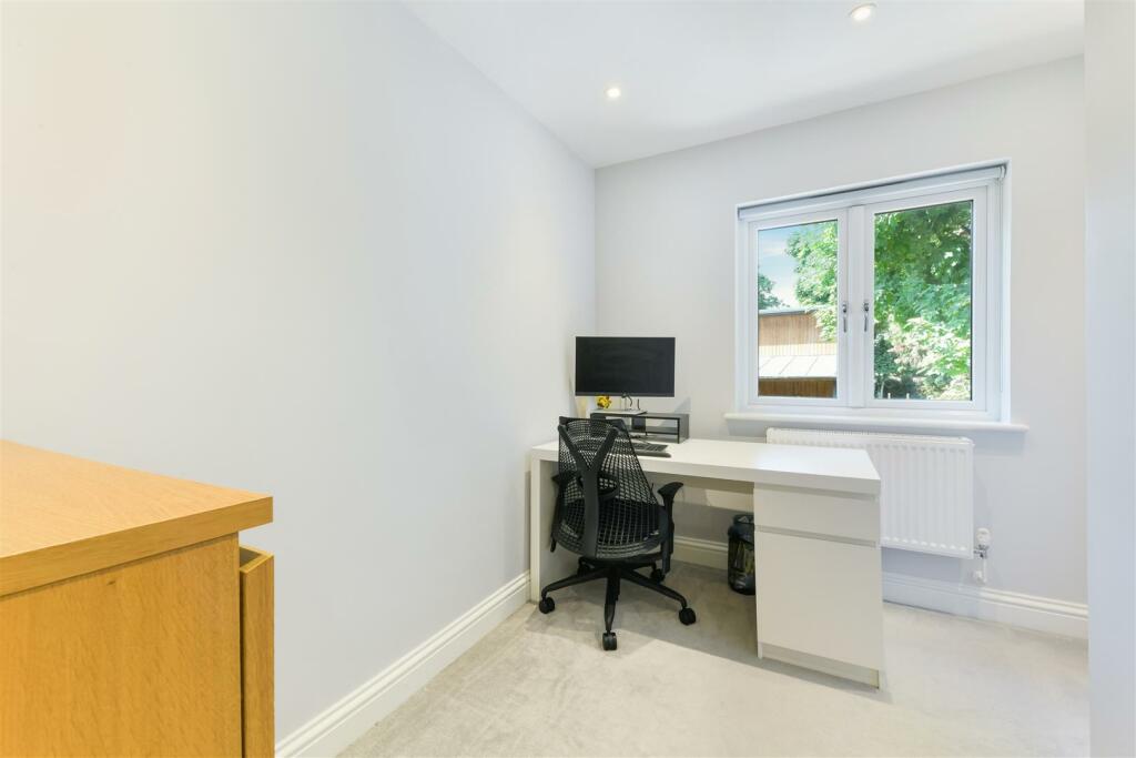 MARKET PARADE, 4-5, FLAT 3- (3).jpg