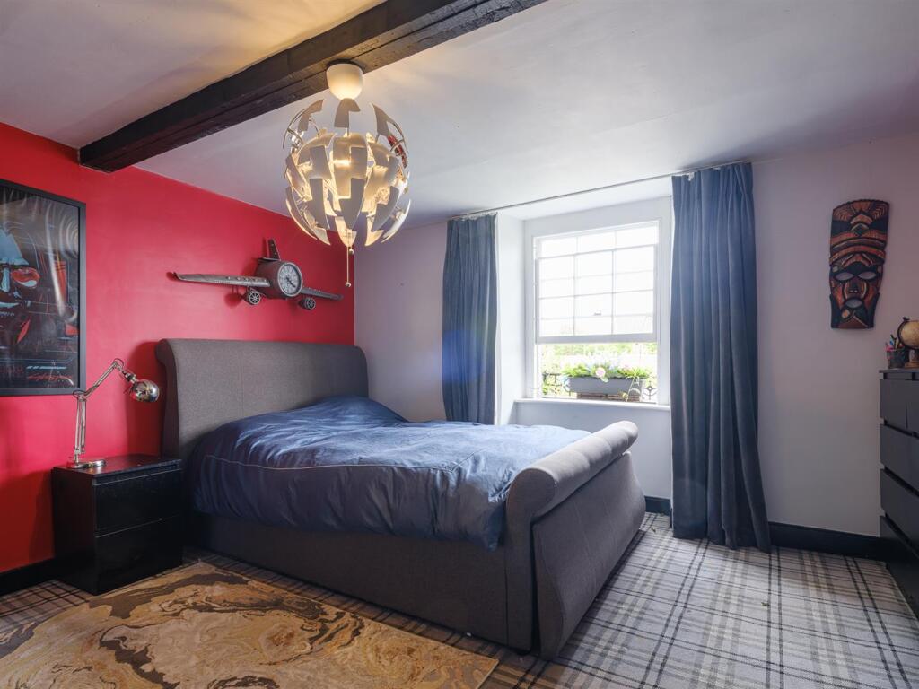 12 London Road-14.jpg