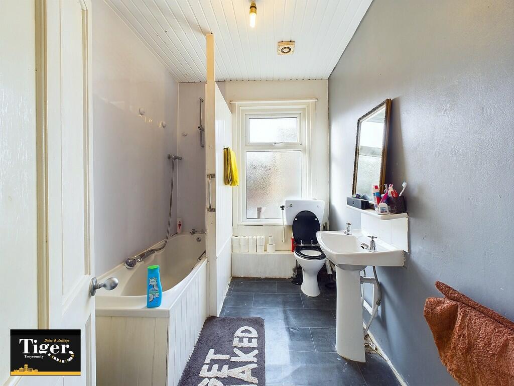 CAM03440G0-PR0194...