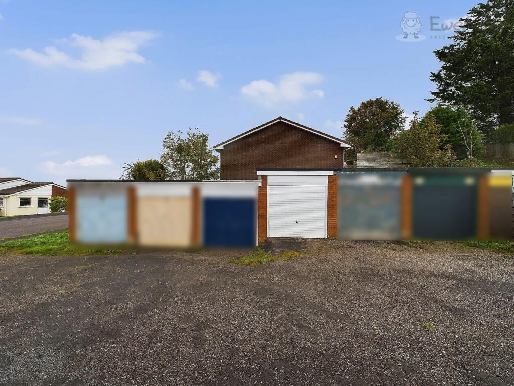 CAM03640G0-PR0023-STILL002