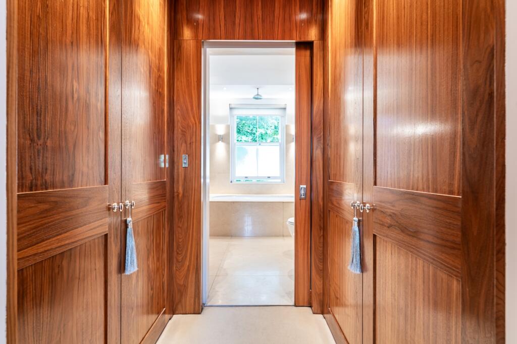 Principal Bedroom...