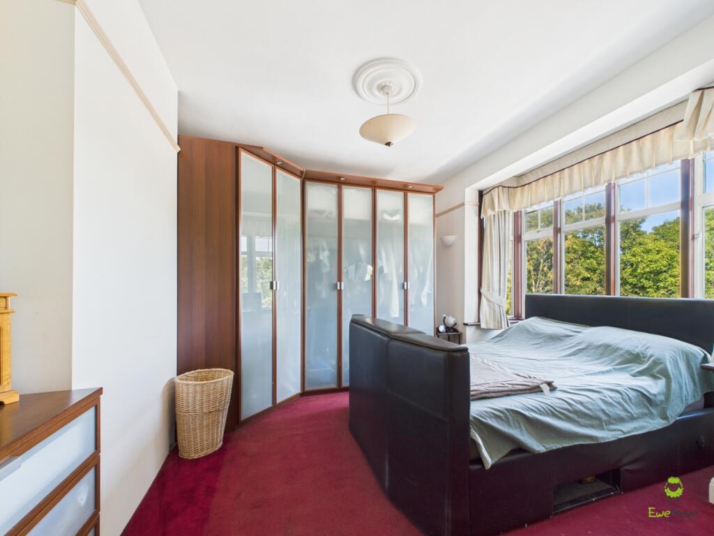 Presented by Kevin at EweMove Bexleyheath and Dart