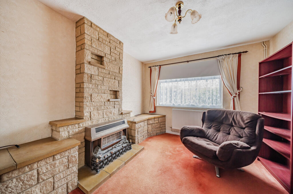 124820216