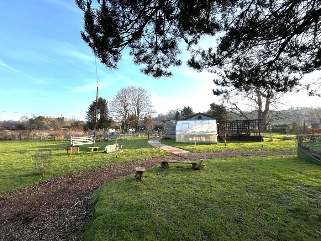 GROUNDS 2