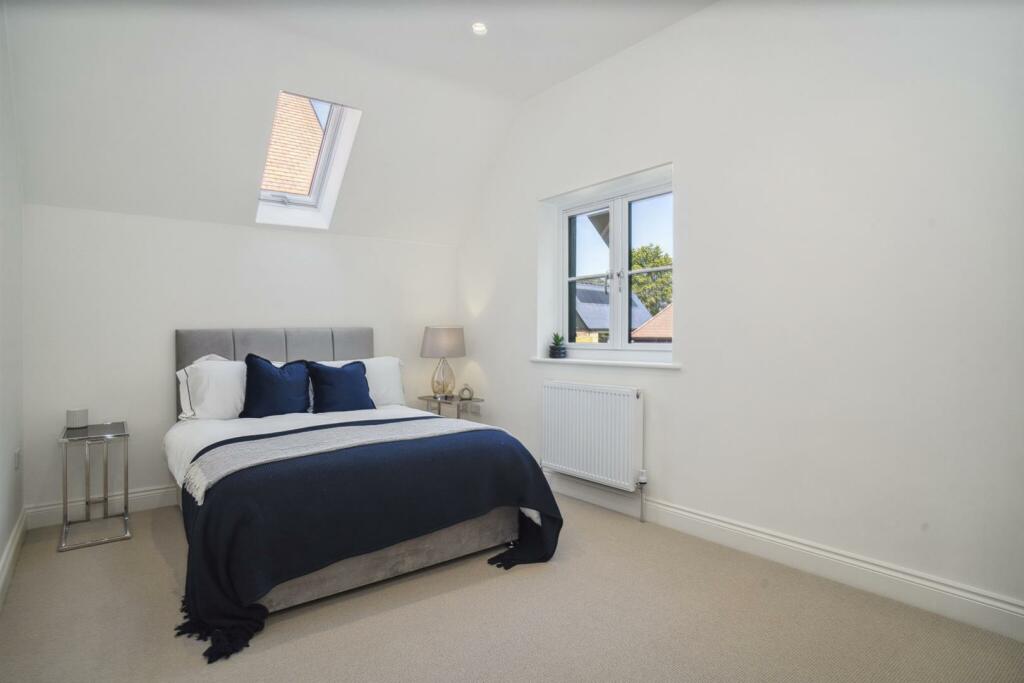 69764 4_5 Farm Court (14)_low.jpg