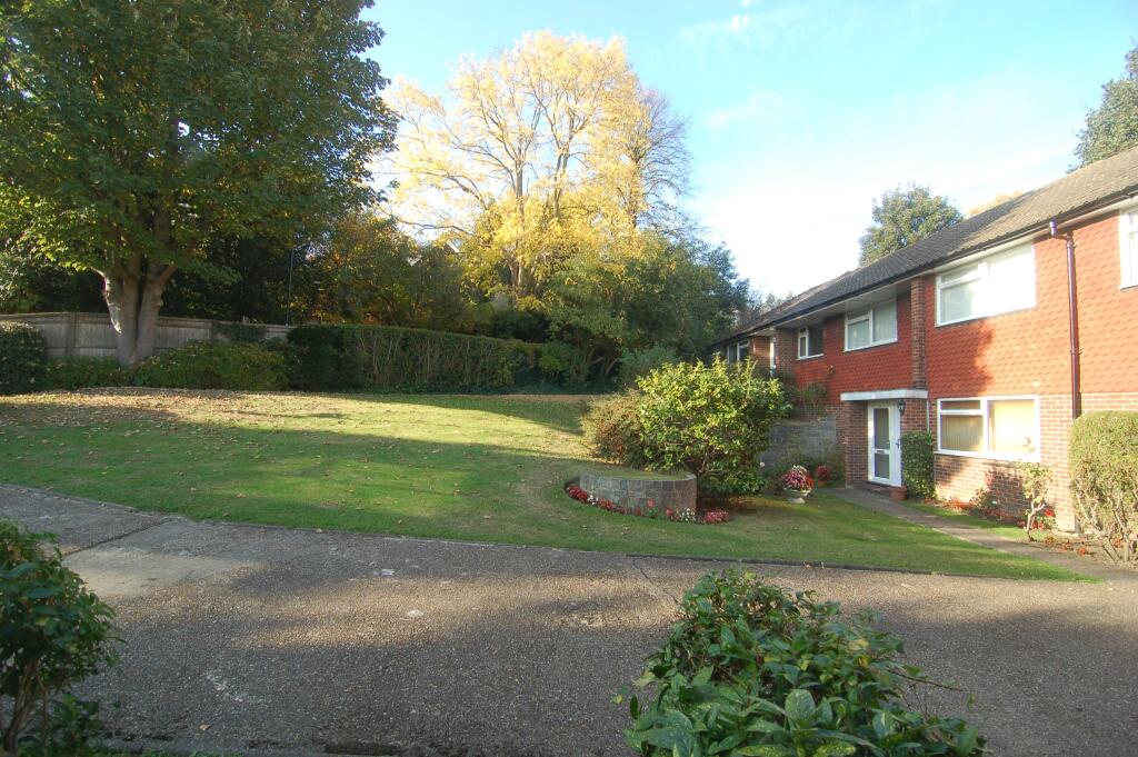 2 Buckingham Court (