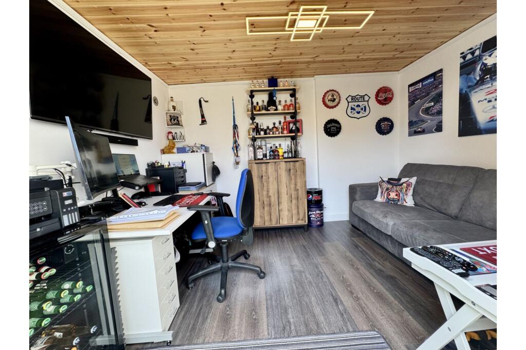 Snug / Office