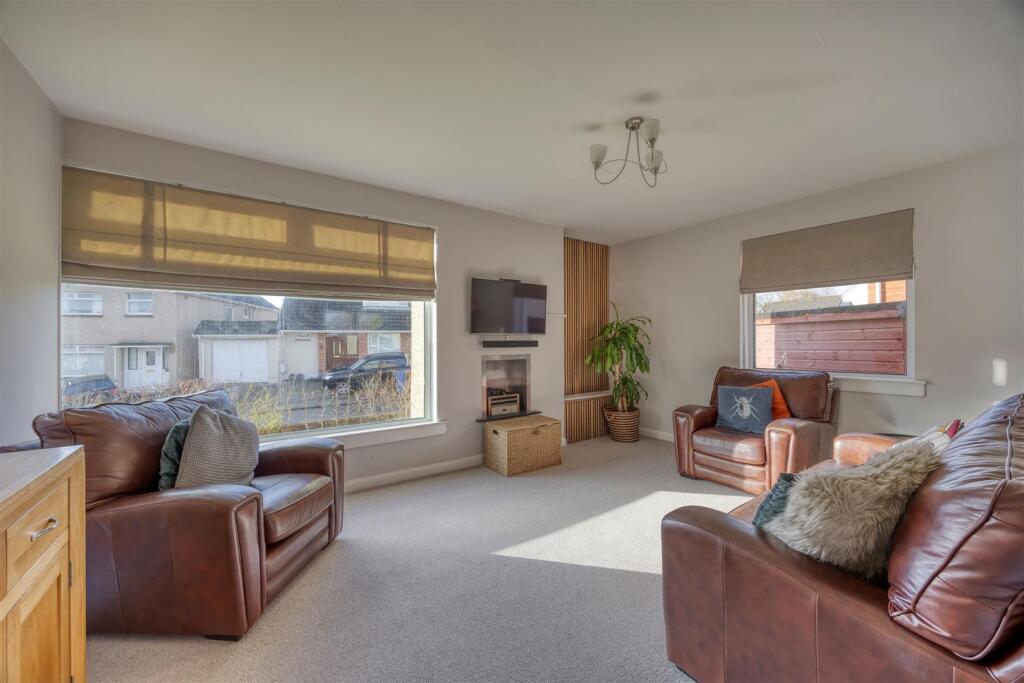 46_LARKFIELD_RD_LENZIE_009.JPEG