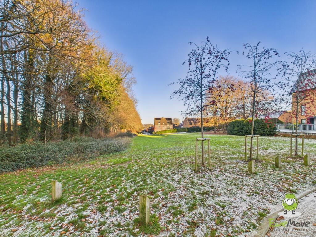 EweMove Estate Agents Basingstoke - Fairway Road 