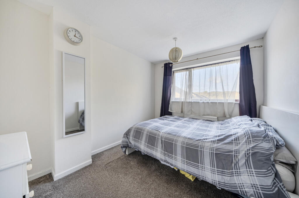 1381187-15-69398d...