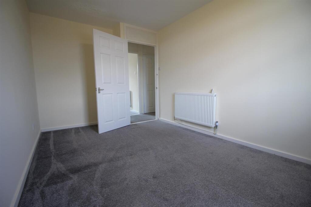 Bedroom 1.JPG