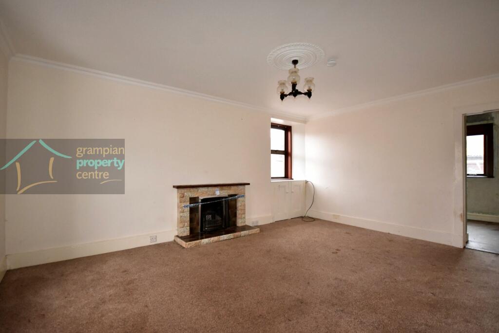lounge .JPG