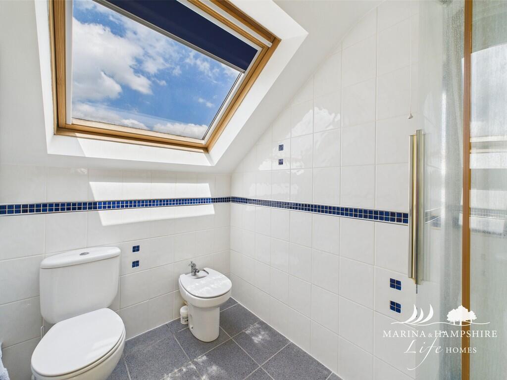 CAM03691G0-PR0054...