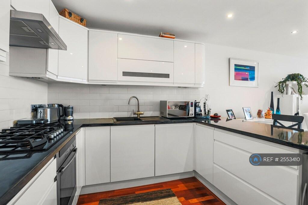 Open Plan Luxury Kitchen