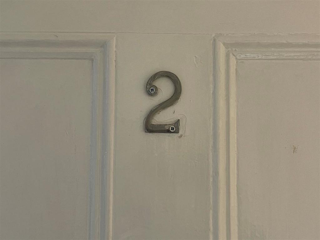 Room 2 - Cemetery Rd - E7 9DG (6).jpg