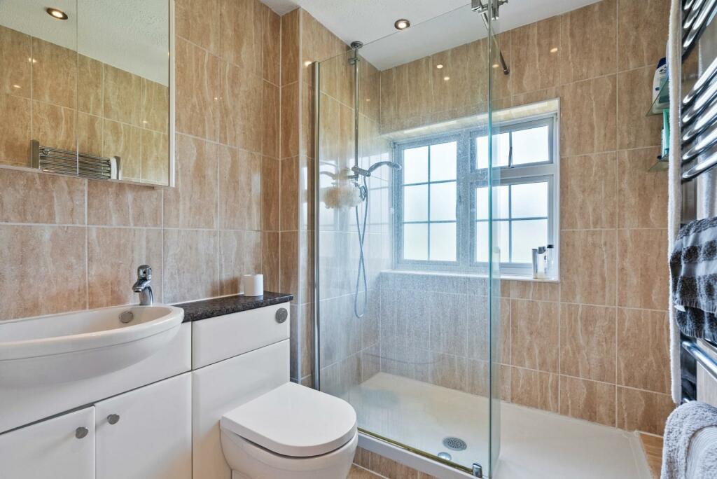 Bathroom.jpeg