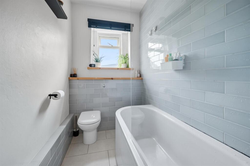 Saxton Mee 11 Hope Road 0015.jpg