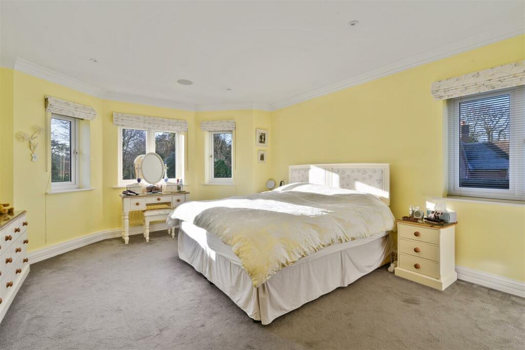 HAMILTON PLACE, 1-48.jpg