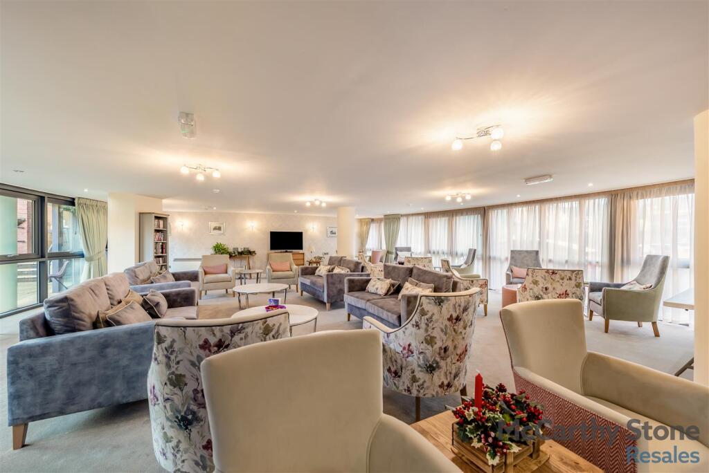 8674139-interior18.jpg