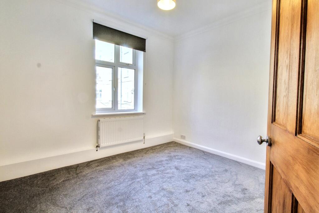 6.bedroom 2.jpg