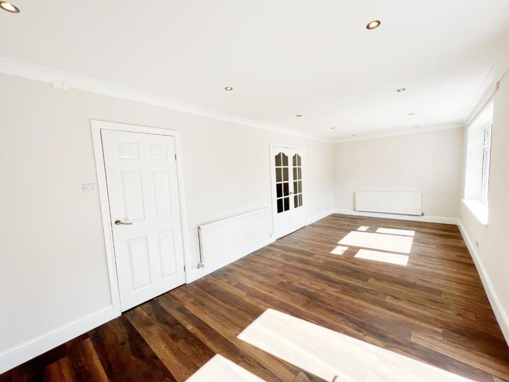 Dining Room 3.jpg