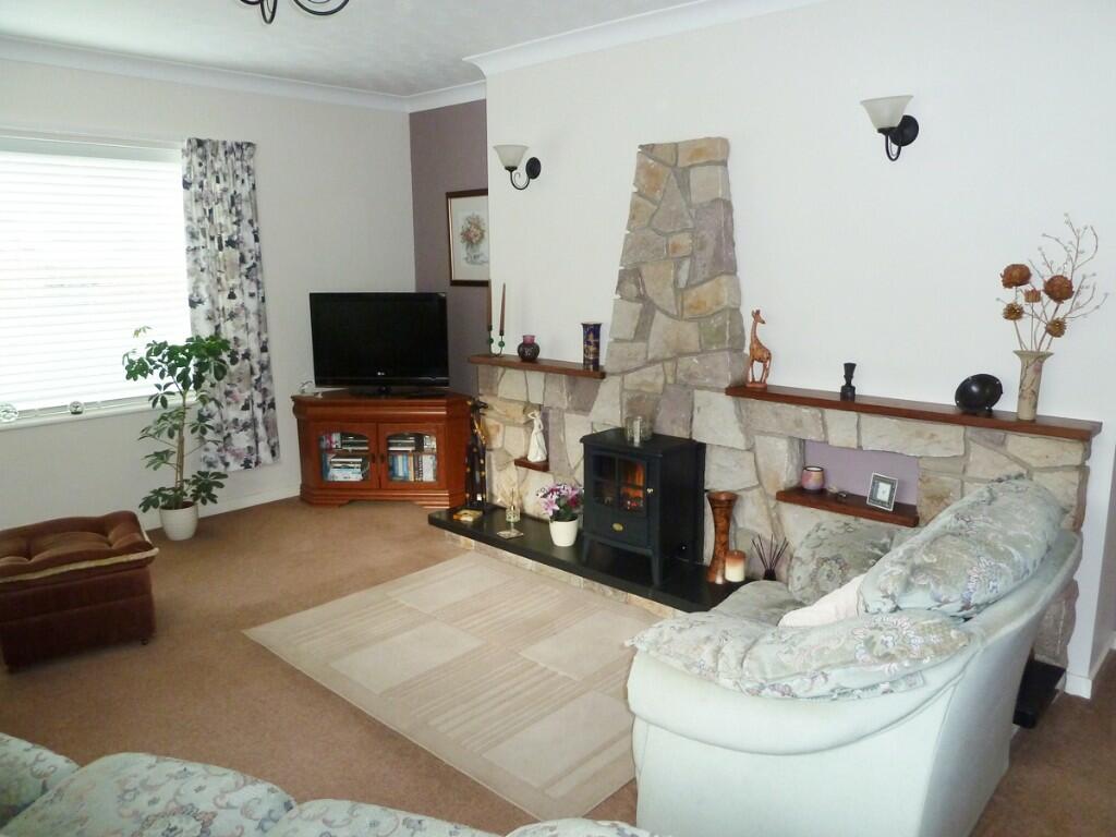 Lounge/dining room