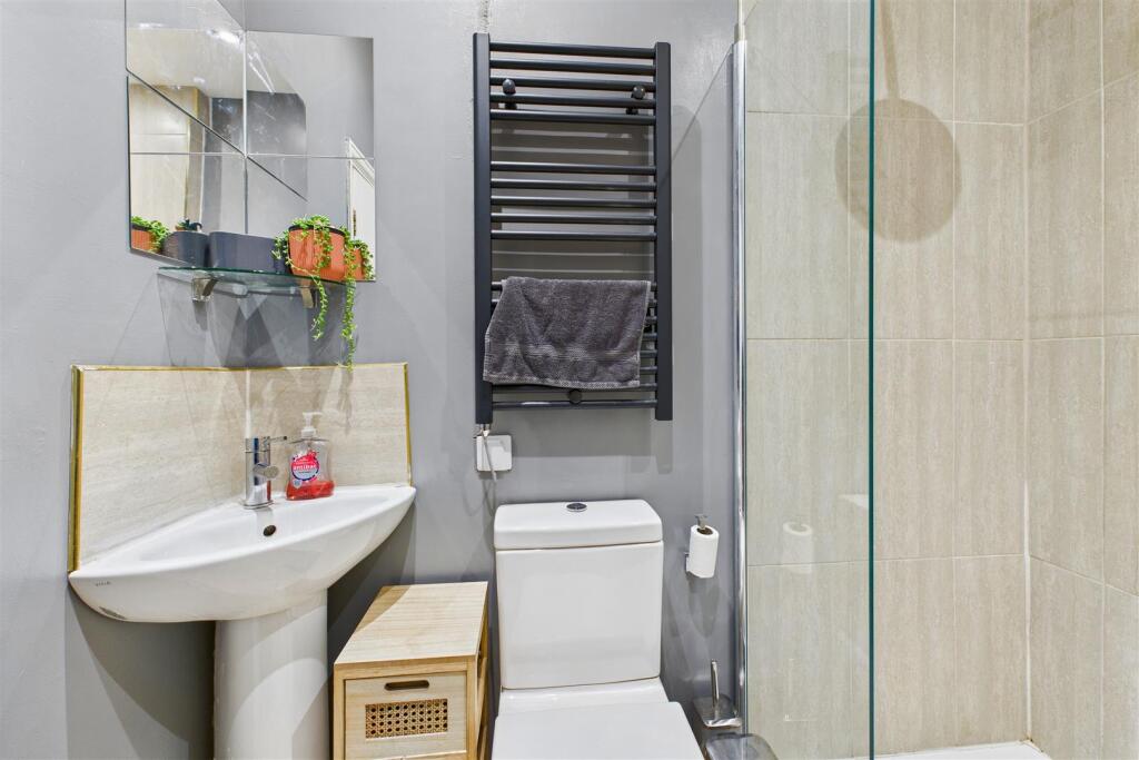 Second Shower Room