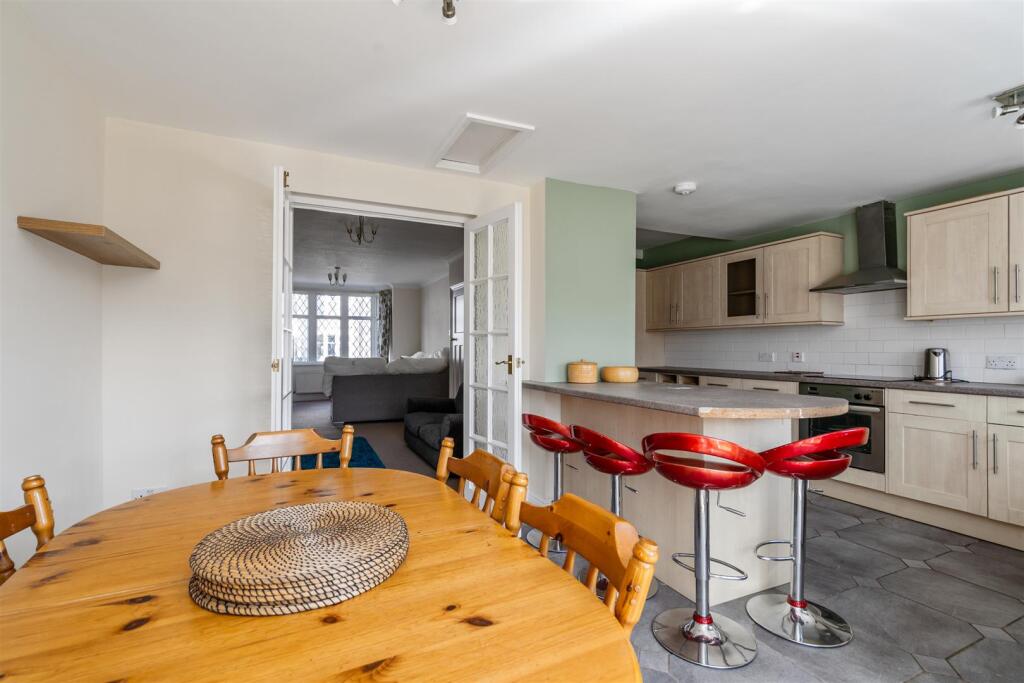 7 Sussex Road_11.jpg