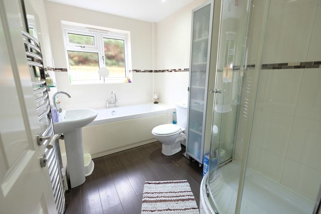 BATH/SHOWER ROOM