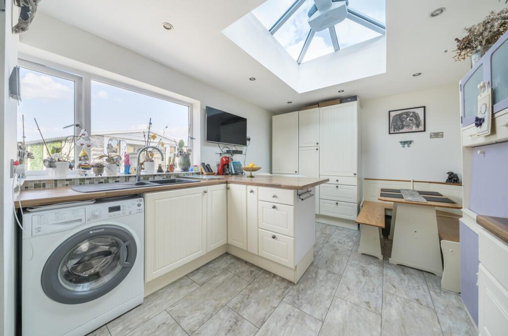 13367732689f9923565cd