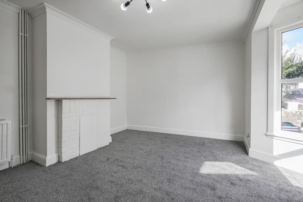 21 Jesmond Street, Folkestone, Kent, CT19 5QW