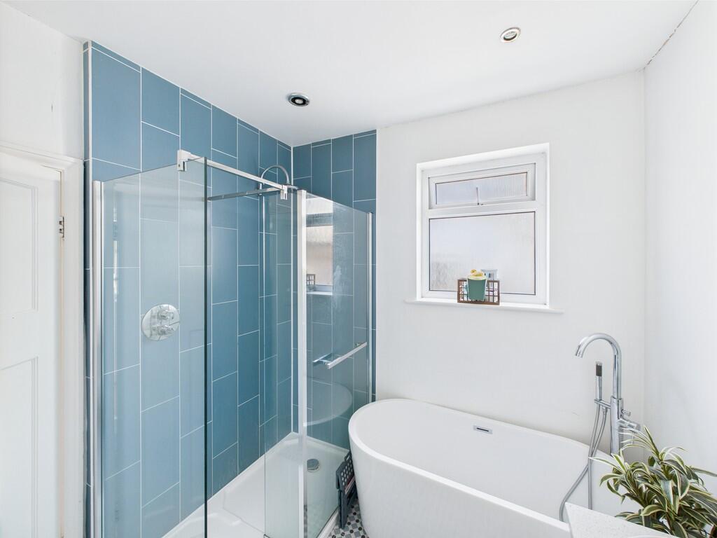 CAM04578G0-PR0012...