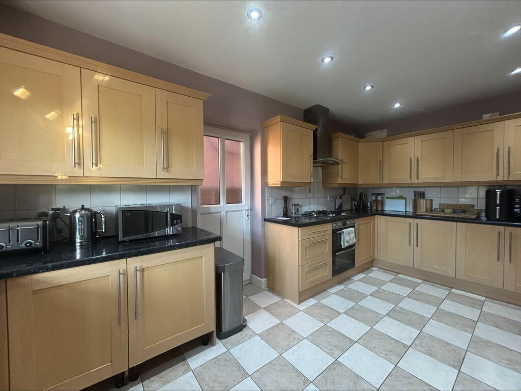 processed-C9E92C7...